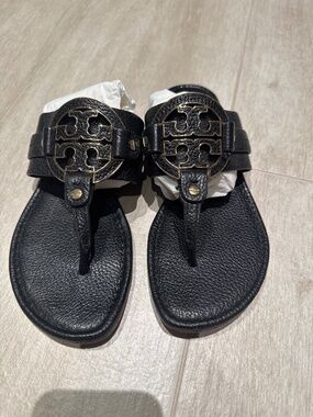 Tory Burch, black leather thong sandals 7.5